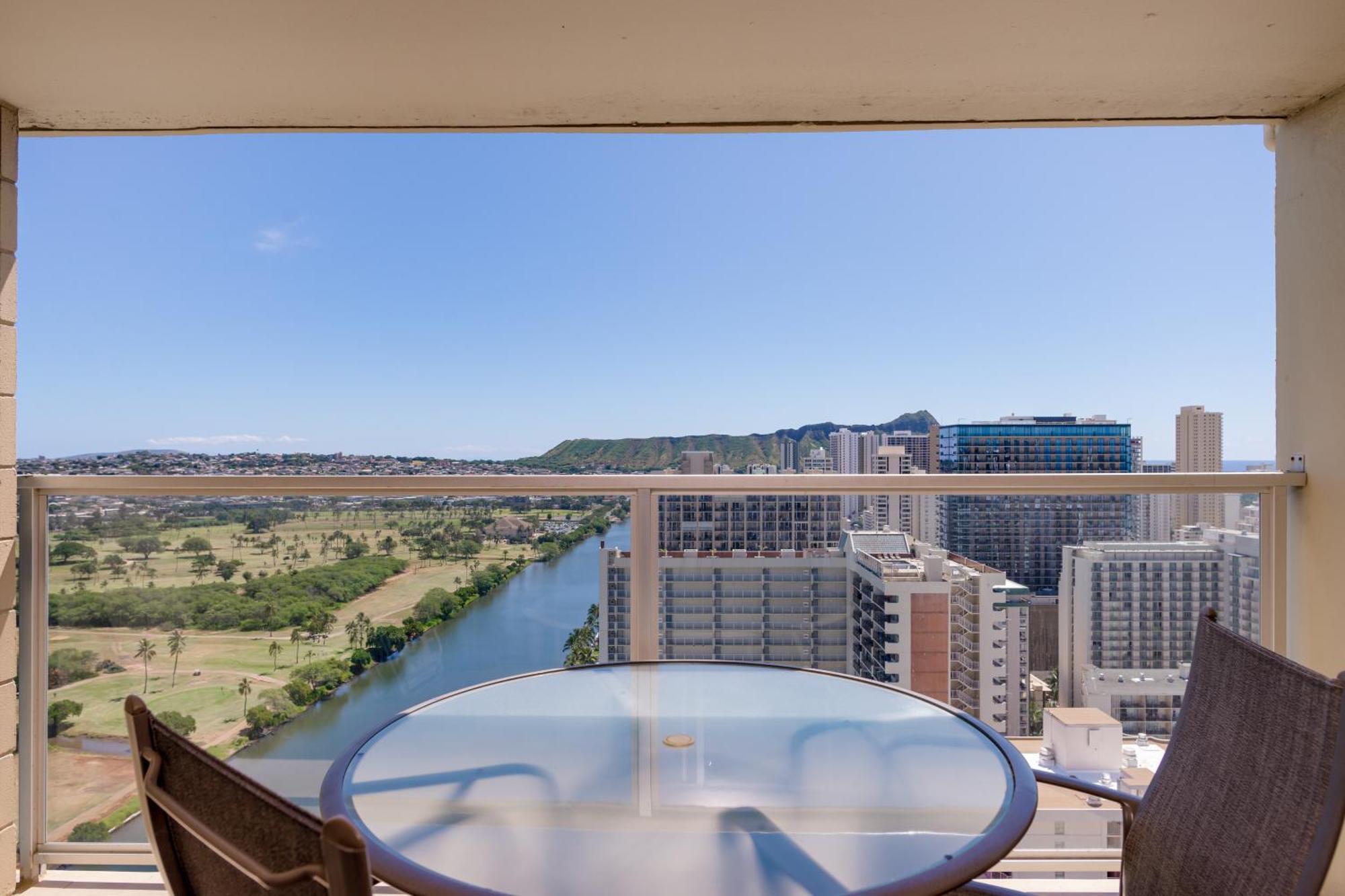 Island Colony Suites Гонолулу Номер фото