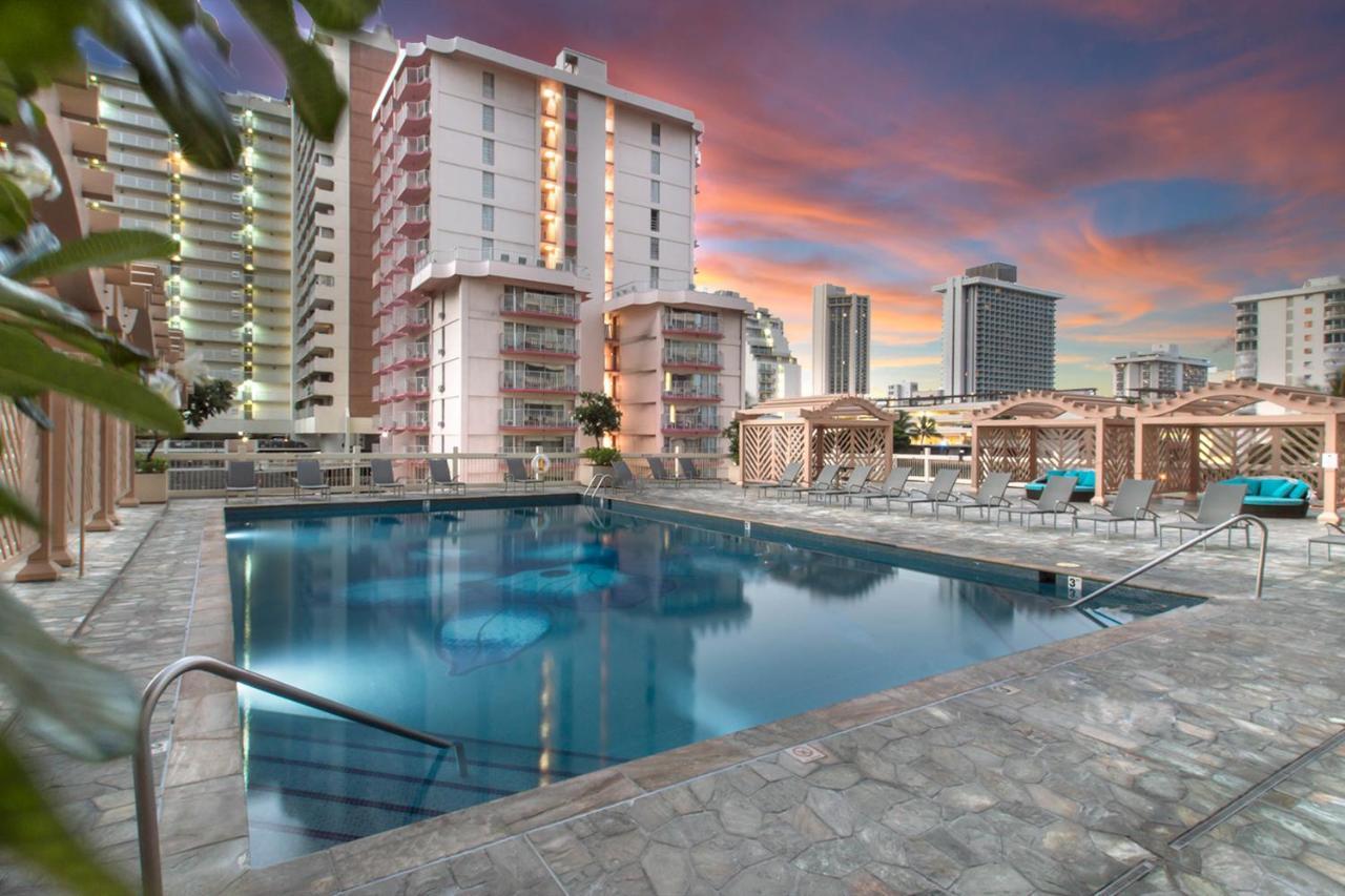 Island Colony Suites Гонолулу Экстерьер фото